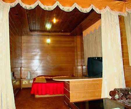Chandermukhi Hotel Manāli Extérieur photo