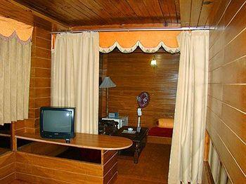 Chandermukhi Hotel Manāli Extérieur photo